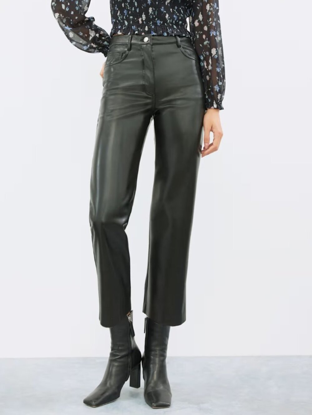 Aritzia Wilfred Melina Cropped Pant, Brown - Size 0